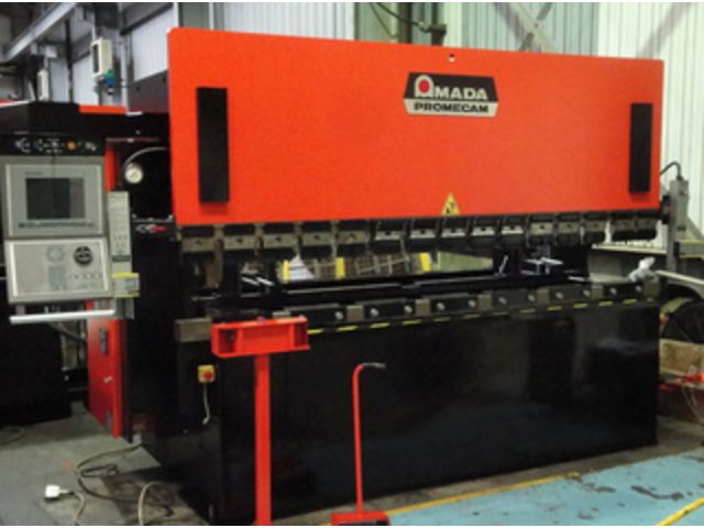 AMADA CNC Abkantpresse - Typ : ITPS 100/3