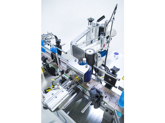 Automatische Etikettiermaschine für zylinderförmige und konische Produkte - Modell Solo - Automatische Etikettiergeräte