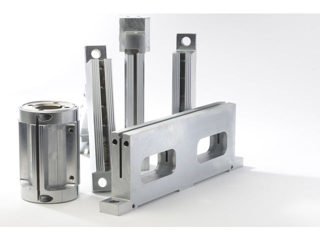 SEALING JAW FOR PACKAGING CUT