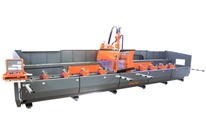 Doppelgehrungssägemaschine für Bearbeitungen an Aluminiumprofilen