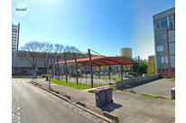 Sportplatzüberdachung