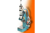 Pneumatische und hydropneumatische Pressen