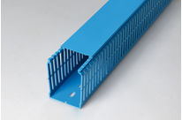 Verdrahtungskanäle SES® mit senkrechter Seiten- und Bodenstanzung