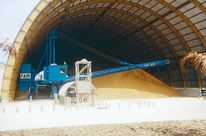 Lagerplatztechnik: Seitenkratzer