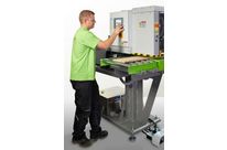 Halbautomatische Reparatur von Schadstellen in Holzoberflächen : TRC-M Easy 