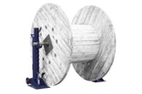 Abroller vor Aufrollmaschinen  AXO 6 TONNEN