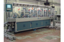 Möbelzubehör:Linearmaschine für Montage Clips auf Scharniere