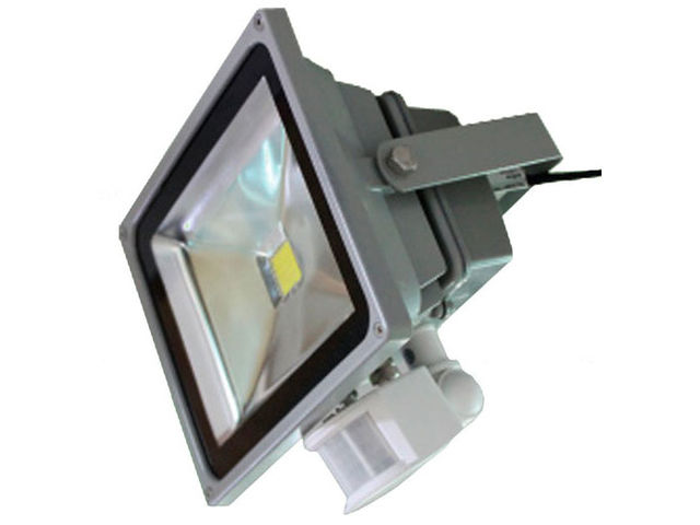 Projektor-Wasserdichte LED 50w 100-240V 2700K-3000K 120 ° IP65 mit Detektor
