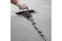 Concrex Flex  - Loch im Betonboden 