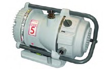 Scroll-Pumpen XDS5, dreiphasig, 200/380/415/460 V, eingestellt für höhere Spannungen