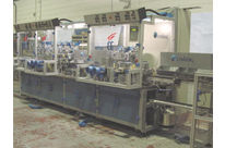 Möbelzubehör: Linearmaschine für die Montage Scharniere 180°