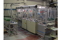 Möbelzubehör: Linearmaschine für die Montage von Lager auf Führungen C