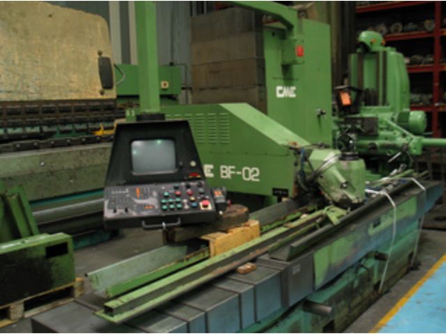 CME CNC-Fräsmaschine - Typ: BF 02