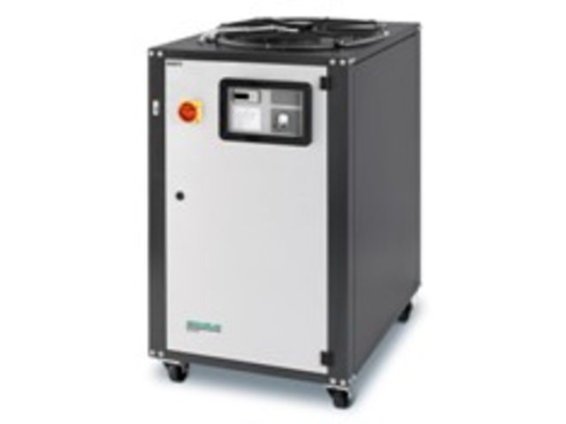 Wasserkühlgerät mit luftgekühltem Kondensator und 6.8 kW Kühlleistung : RC2E7