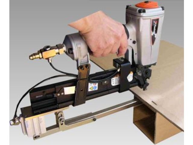 Zangenhefter Z 200 ZH 16, pneumatisch für Luftdruck 5,5-8 bar