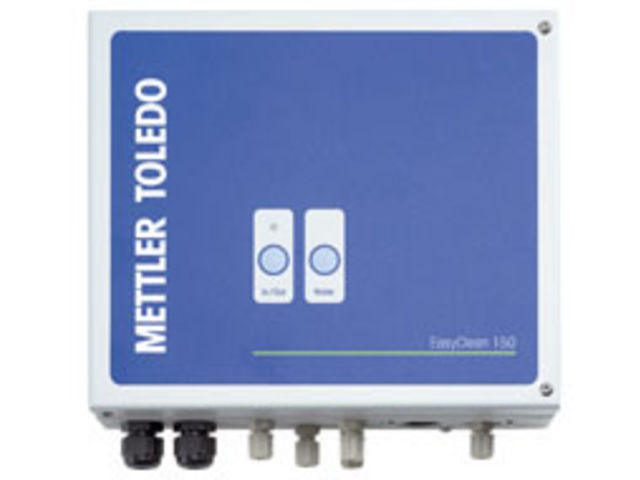 Einfaches und sicheres Spülen von Sensoren in METTLER TOLEDO Wechselarmaturen :  EasyClean150 