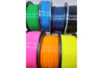 Individuelles 3D-Filament, das nach RAL- oder Pantone-Farben eingefärbt wird