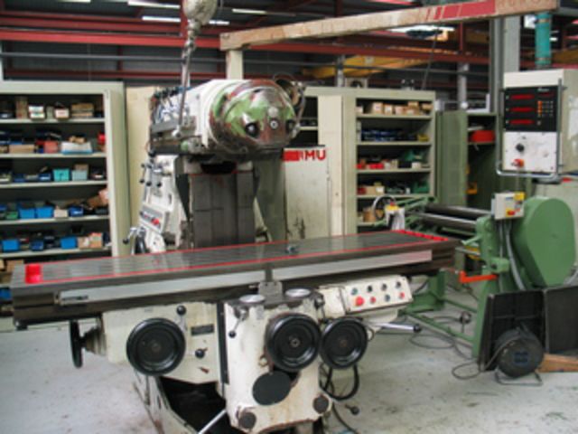 HURON Universalfräsmaschine - Typ: MU 6